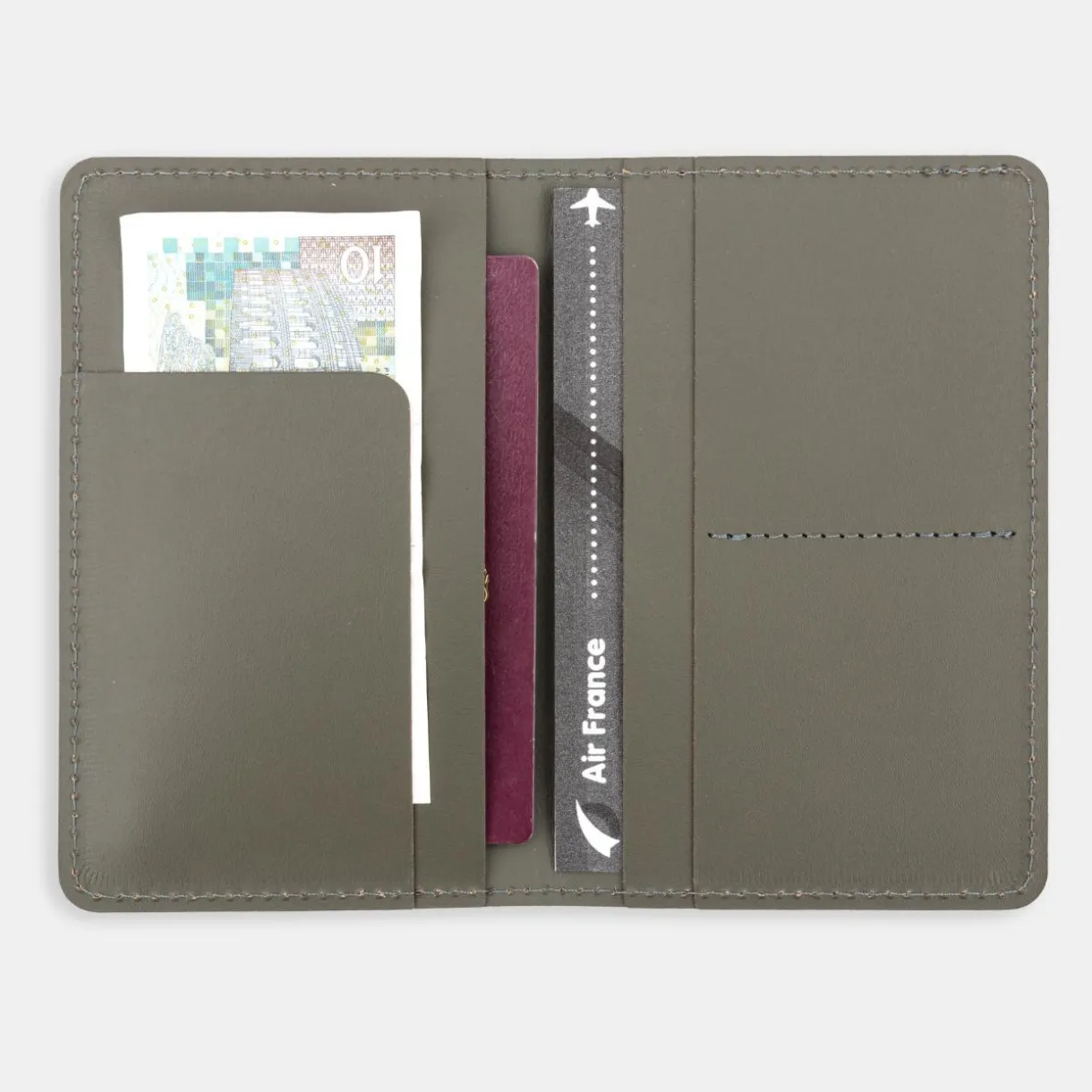 Étui de passeport en cuir recyclé - Kaki