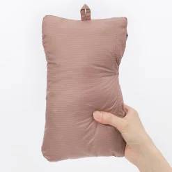 Veste légère pliable en nylon recyclé sans col pour femme